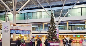 Problemy na lotniskach. Odwołane i opóźnione loty w Warszawie i Modlinie 