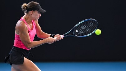 Problemy tylko w pierwszym secie. Magda Linette gra dalej we Francji