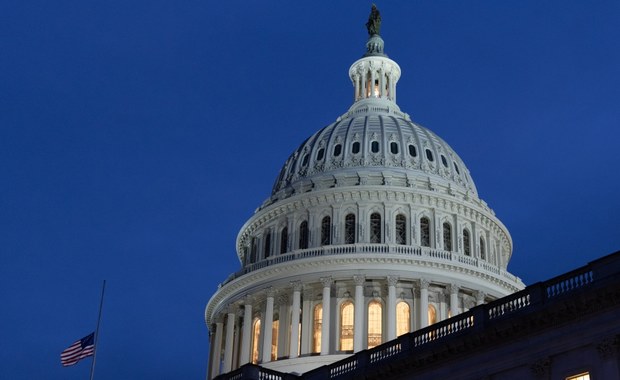 Problemy USA z pieniędzmi dla Ukrainy. „To szerszy obraz paraliżu w Kongresie”