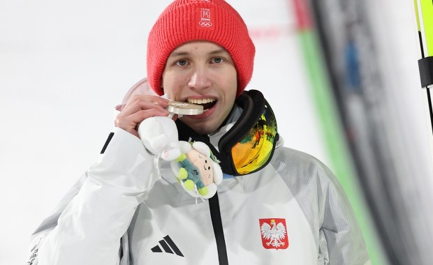 Problemy z medalami nie ominęły Tomasiaka. Srebrny krążek uszkodzony