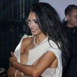 Problemy z sukienką Chloe Khan 