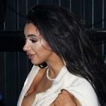 Problemy z sukienką Chloe Khan 