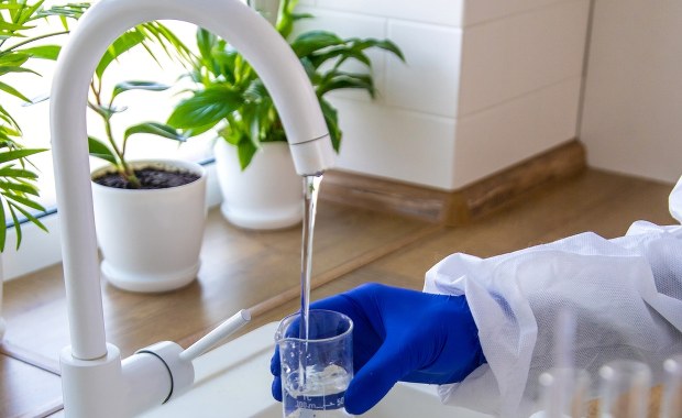Problemy z wodą na Dolnym Śląsku. Badanie ujawniło przekroczenie normy