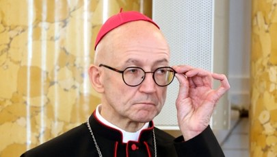 Proboszcz uderzył siekierą i podpalił. Archidiecezja Warszawska zabiera głos