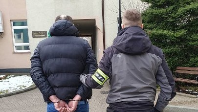 ​Próbował okraść pasażerkę. Motorniczemu groził scyzorykiem   