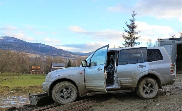 ​Próbował wwieźć do Polski migrantów. W trakcie pościgu padły strzały