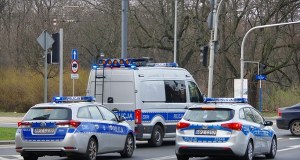 Próbował zaciągnąć 11-latka do auta. Policja prosi o pomoc