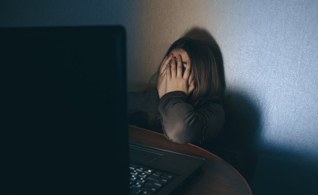 Próbował zwabić 12-latkę w Krakowie. Obława "łowców pedofilów"