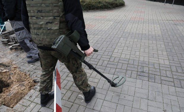 Próbowali przewiercić pocisk artyleryjski. Byli pijani 