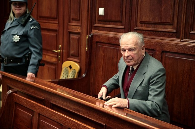 Proces gen. Kiszczaka został zawieszony ze względu na jego słaby stan zdrowia /Tomasz Gzell /PAP