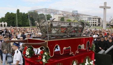 Procesja z relikwiami św. Andrzeja Boboli