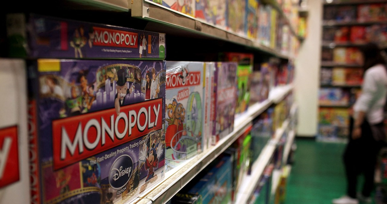 Producent Monopoly, firma Hasbro, zapowiedział zwolnienie 1100 pracowników /SPENCER PLATT / GETTY IMAGES NORTH AMERICA / GETTY IMAGES VIA AFP /