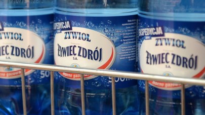 Producent wody Żywioł Żywiec Zdrój wznawia sprzedaż wycofanych serii 