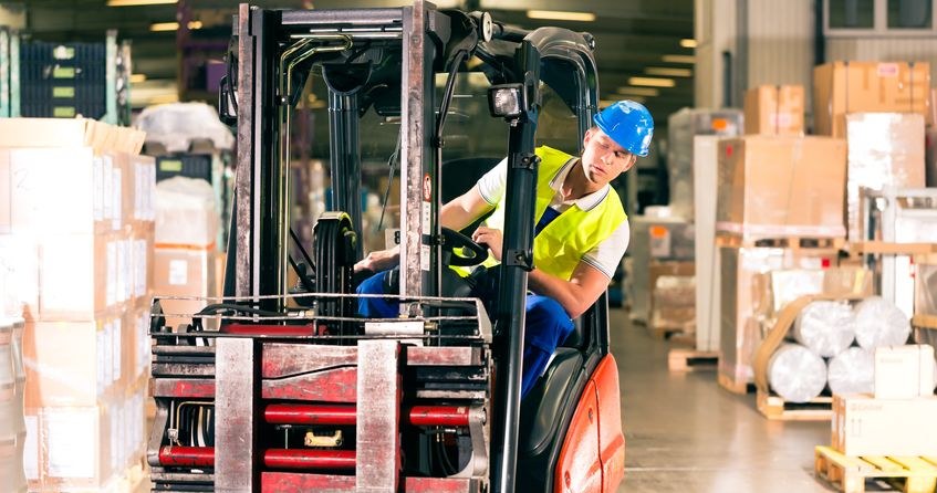 Produkcja, logistyka i przemysł w Polsce w ostatnich miesiącach rozwijają się w niespotykanym tempie /123RF/PICSEL