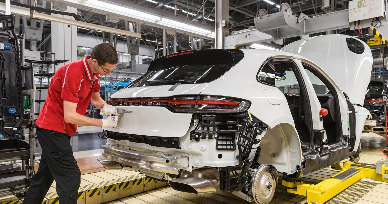 Produkcja Porsche Macana w zakładzie w Lipsku /Getty Images