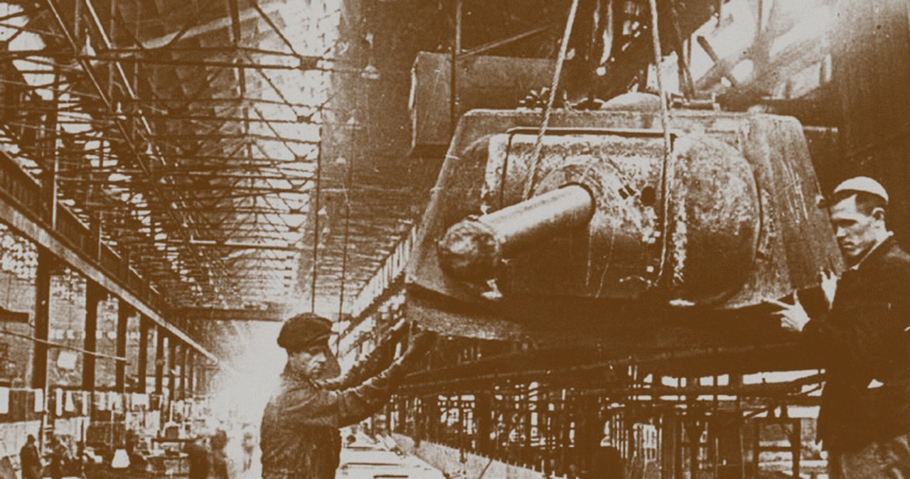 Produkcja T-34 w czasie wojny /Fine Art /Agencja SE/East News