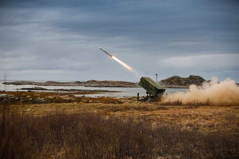 Produkowana przez amerykański Raytheon i norweski koncern Kongsberg broń używana jest m.in. do obrony przestrzeni powietrznej nad Waszyngtonem./ Fot. Kongsberg /domena publiczna