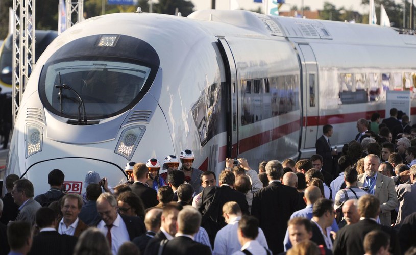 Produkowane przez Siemensa szybkie pociągi typu Velaro /AFP