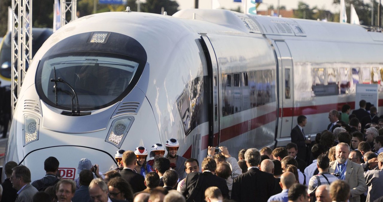 Produkowane przez Siemensa szybkie pociągi typu Velaro /AFP