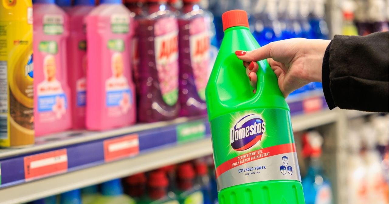 Produkty Cif i Domestos za darmo w Biedronce! /adobestock /INTERIA.PL