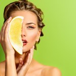Produkty, które naturalnie spowolnią procesy starzenia się skóry 