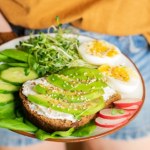 Produkty, których latami unikaliśmy przez cholesterol. Dziś wracają do łask i wspierają pracę organizmu