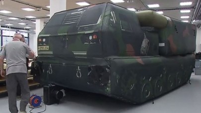 Produkują dmuchane czołgi, wozy bojowe, himarsy. Sprzedaż szybko rośnie