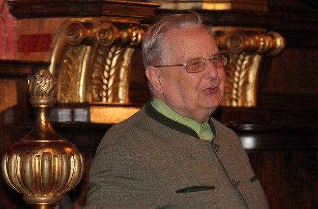 Prof. Aleksander Krawczuk na zdj. z 2013 r. /Jacek Bednarczyk /PAP