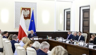 Prof. Chwedoruk podsumowuje sukcesy rządu. Za to chwali resort finansów