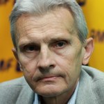 Prof. Domański: Kaczyński przemawiający jak premier. Schetyna skupiony na walce z PiS-em