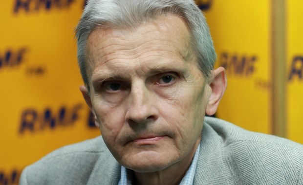 Prof. Domański: Kaczyński przemawiający jak premier. Schetyna skupiony na walce z PiS-em