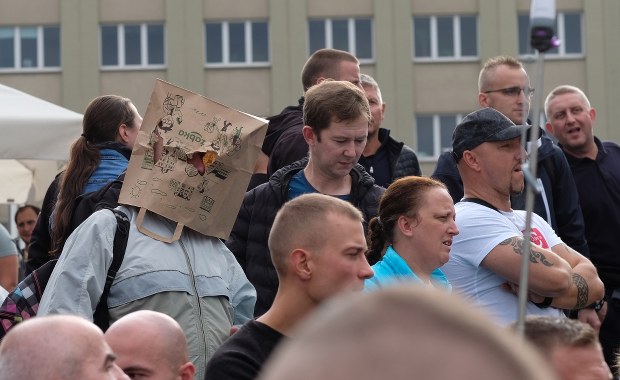 Prof. Gut: Duży wzrost zakażeń koronawirusem to efekt braku odpowiedzialności młodszych ludzi