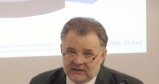 Prof. Izdebski podczas konferencji /INTERIA.PL