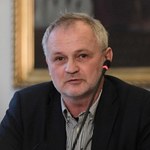 Prof. Łaziński o plebiscycie PWN: Staramy się wyróżniać młodzieżowe polskie słowa