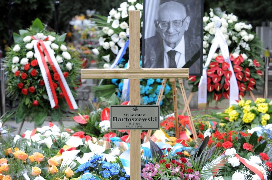 Prof. Władysław Bartoszewski zmarł 24 kwietnia w wieku 93 lat /Marcin Obara /PAP