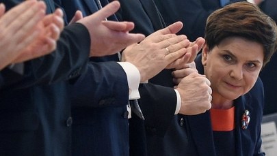 Profesor Mikołaj Cześnik: Rząd na trójkę. Opozycja na trójkę z minusem 