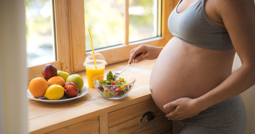 Progesteron jest niezbędny dla kobiet w cięży /123RF/PICSEL