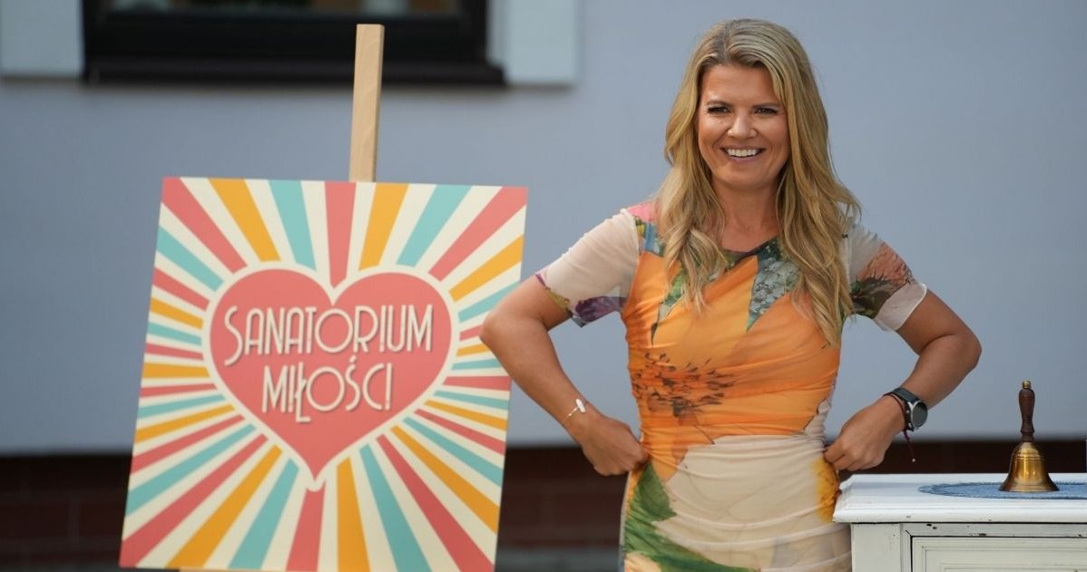 Program "Sanatorium miłości" prowadzi Marta Manowska /Weronika Marczyk-Kiełbasa/TVP /materiały prasowe