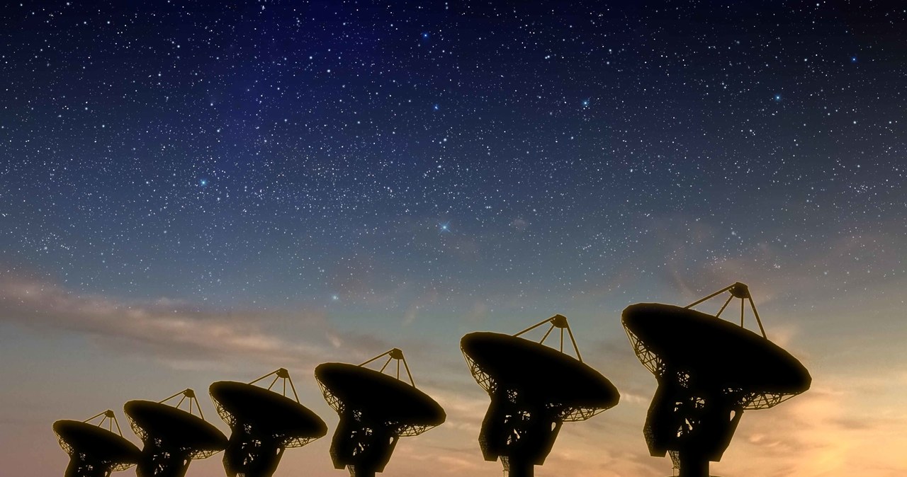 Projekt SETI@home zebrał już tyle danych, że teraz konieczne jest ich przeanalizowanie /123RF/PICSEL