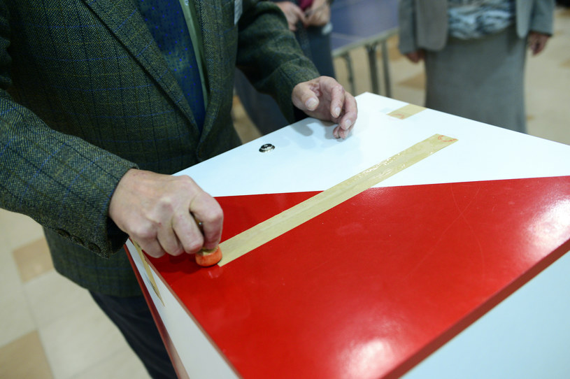 Projekt ustawy proponującej karanie niegłosujących wyborców to dobry pomysł? /Daniel Dmitriew /Agencja FORUM
