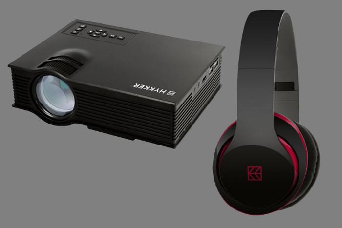 Projektor multimedialny LED Vision 130 i słuchawki Soul Sound /materiały prasowe