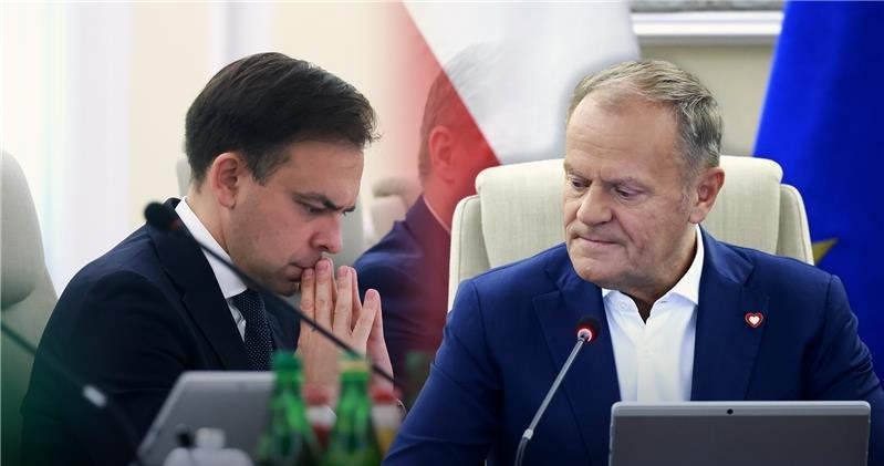 Projektując budżet państwa na 2026 rok, minister finansów Andrzej Domański i premier Donald Tusk muszą wziąć pod uwagę napiętą kondycję finansów publicznych /Leszek Szymański / PAP, Filip Naumienko /Reporter