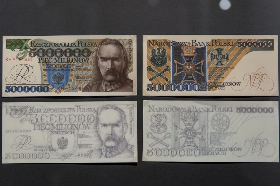 Projekty banknotów autorstwa Andrzeja Heidricha na wystawie "Andrzej Heidrich / 	Maciej Kulczyński    /PAP