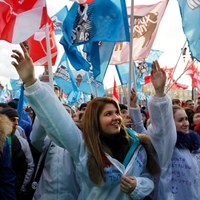 Prokremlowska młodzieżówka „Nasi” świętuje zwycięstwo Jednej Rosji