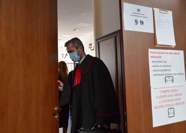 Prokurator Jan Drelewski w drodze na posiedzenie ws. przedłużenia aresztu / 	Marcin Obara  /PAP