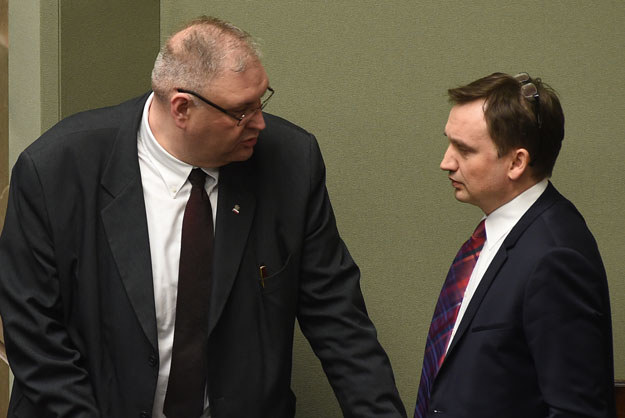 Prokurator Krajowy Bogdan Święczkowski i Prokurator Generalny Zbigniew Ziobro /Adam Chełstowski /Agencja FORUM