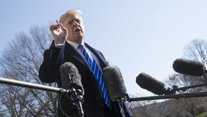 Prokurator uzyskał dostęp do dziesiątków tysięcy maili zespołu Trumpa