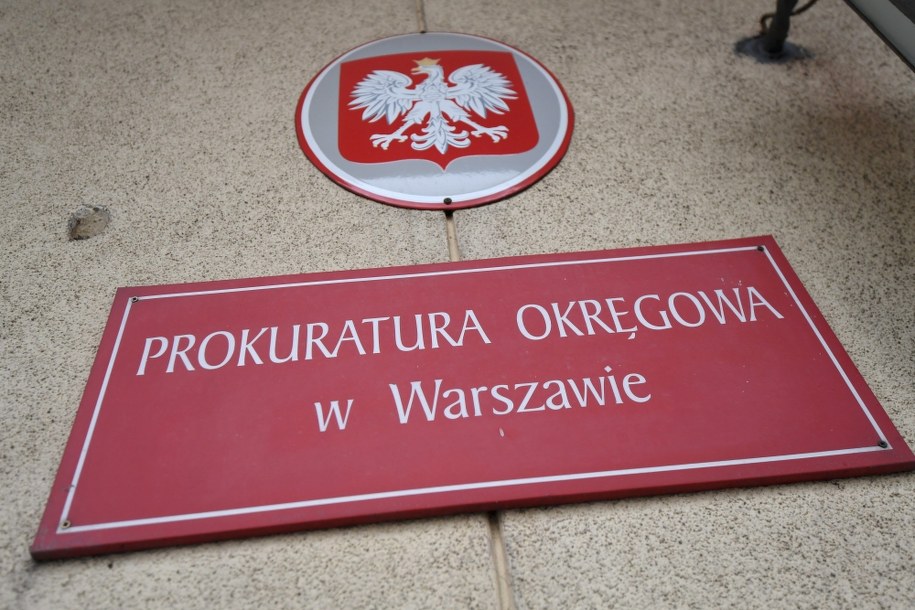 Prokuratura Okręgowa w Warszawie sporządziła akt oskarżenia przeciwko byłemu szefowi SKW gen. Krzysztofowi P. i byłemu szefowi CEK NATO Krzysztofowi D. Podejrzani są m.in. o działanie na szkodę interesu publicznego - podała TV Republika /Bartłomiej Zborowski /PAP
