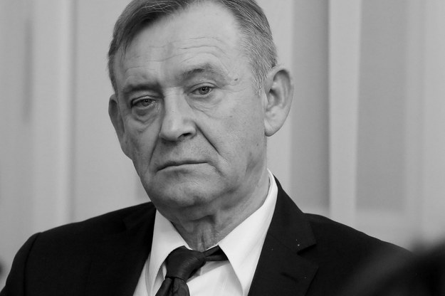 Prokuratura okręgowa w Warszawie umorzyła śledztwo w sprawie nieumyślnego spowodowania śmierci sędziego TK Henryka Ciocha. /Paweł Supernak /PAP