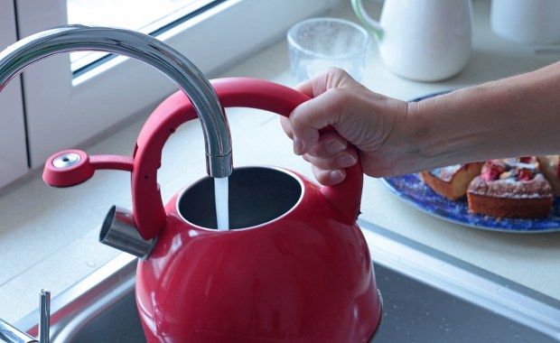 Prokuratura wszczyna śledztwo ws. skażonej wody w Olecku